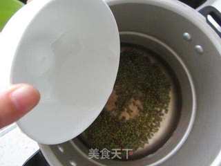 南瓜绿豆汤的做法步骤:4