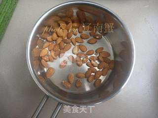 果仁丝瓜的做法步骤:5