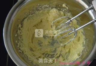 芒果乳酪慕斯蛋糕的做法步骤:4