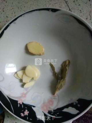 红烧鲅鱼的做法步骤:2
