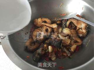 米饭杀手【泡椒烧黑鱼】的做法步骤：10