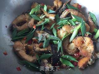 米饭杀手【泡椒烧黑鱼】的做法步骤:12
