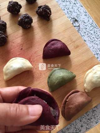 四色花朵豆沙面包的做法步骤:8