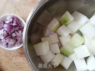 冬瓜炖排骨-----夏季家常菜的做法步骤:2