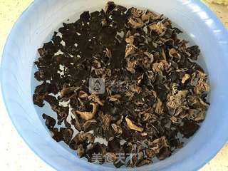 头菜素馅包子的做法步骤:5