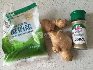 头菜素馅包子的做法步骤:2