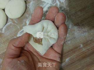 如何捏出漂亮的包子褶------仅供参考的做法步骤:7