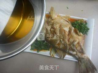 清蒸鲈鱼的做法步骤:9