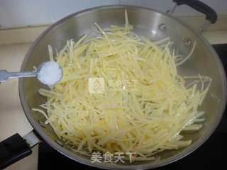 土豆辣椒丝的做法步骤:5