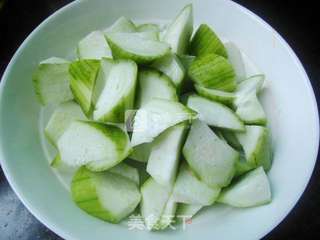 丝瓜虾仁汤的做法步骤:3