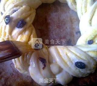 椰蓉葡萄花环面包的做法步骤:15