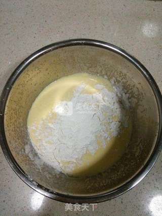 黄砂糖戚风蛋糕的做法步骤:3