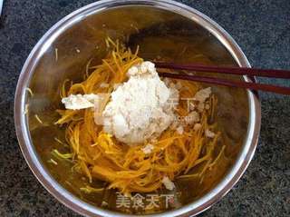 南瓜豆渣鸡蛋饼的做法步骤:5