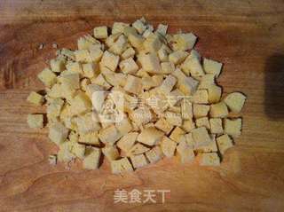 黄金馒头粒的做法步骤:2
