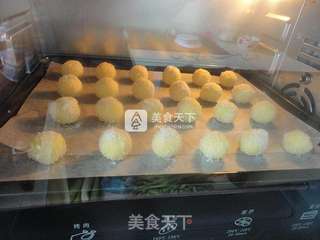 黄金椰蓉球的做法步骤:9
