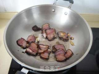 腊肉手撕甘蓝的做法步骤:7