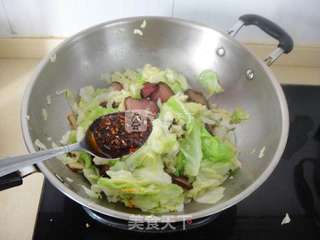 腊肉手撕甘蓝的做法步骤:10