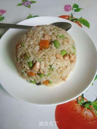 马哈鱼~缤纷青豆炒饭的做法步骤:9