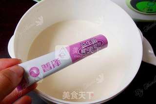 酸奶水果串烧的做法步骤:2