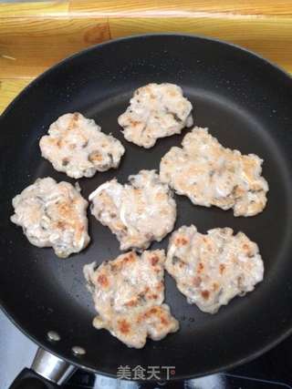 香煎鱼饼的做法步骤:6