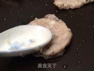 香煎鱼饼的做法步骤：5