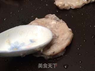 香煎鱼饼的做法步骤:5