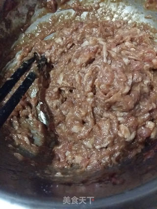 猪肉茴香水饺的做法步骤:2