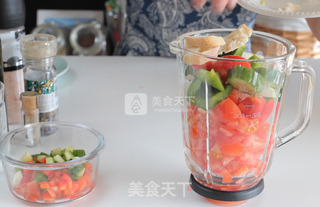 夏日轻食-西班牙冷汤 Gazpacho的做法步骤:2