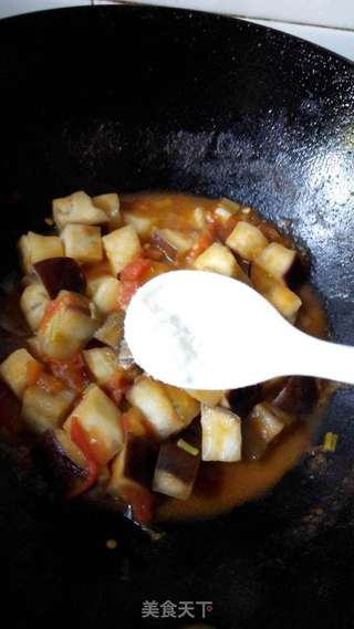 西红柿炒茄子的做法步骤:7