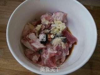清蒸香芋排骨的做法步骤:2
