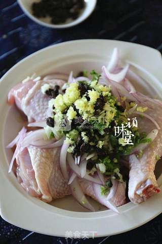 野山椒豆豉蒸鸡腿的做法步骤:5