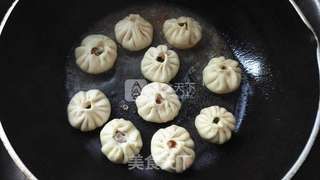 生煎包的做法步骤:26