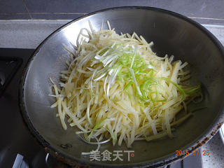 凉拌土豆丝红油炝土豆丝的做法步骤:6