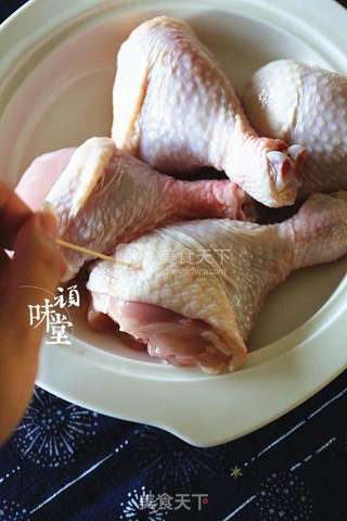 野山椒豆豉蒸鸡腿的做法步骤:3