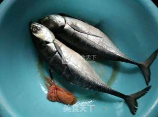 五香熏铁甲的做法步骤:2