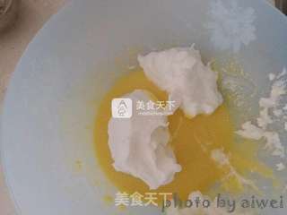 原味戚风蛋糕的做法步骤:9