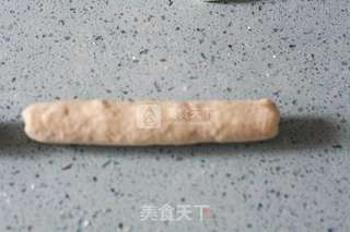 火腿花边培根披萨的做法步骤:10
