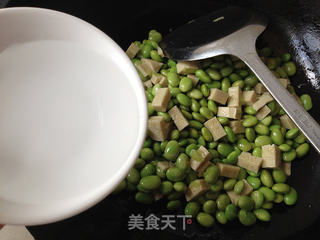 毛豆米炒豆丁的做法步骤:8