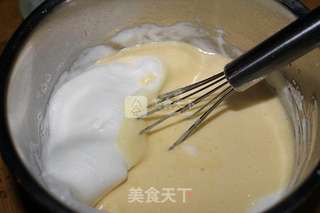 果酱小四卷,酸酸甜甜是夏天的味道的做法步骤:8