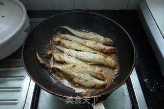 糖醋辣酱凤尾鱼的做法步骤:5