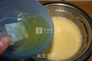 果酱小四卷,酸酸甜甜是夏天的味道的做法步骤:2