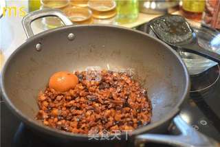 【曼思分享】经典的妈妈牌儿【香菇卤肉饭】的做法步骤:7