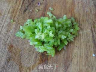 夏日里的清凉——黄瓜鸡蛋尖椒馅素饺子的做法步骤:3