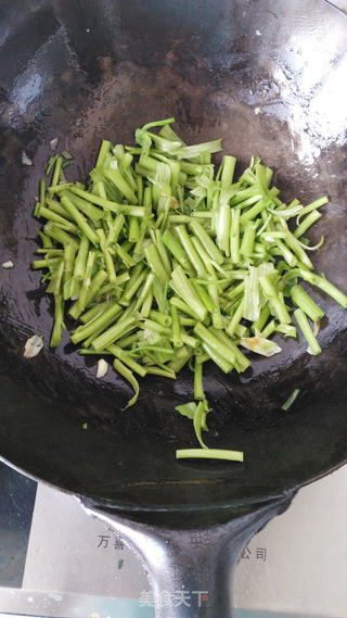素食小炒~~~剁椒空心菜梗的做法步骤:5
