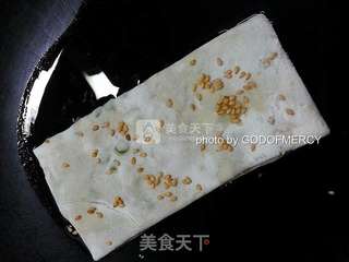 难忘儿时的味道:质朴的老北京葱油饼的做法步骤:8