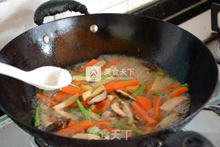 菌菇素菜的做法步骤:9