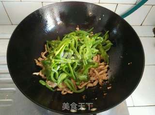 青椒肉丝的做法步骤:9