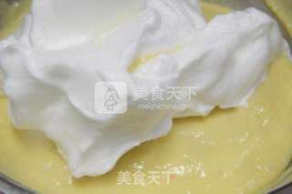 试试不一样的风味——火腿戚风蛋糕的做法步骤:7