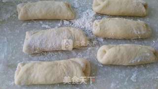 奶油卷---奶香十足的面包的做法步骤:9