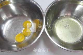 试试不一样的风味——火腿戚风蛋糕的做法步骤:2